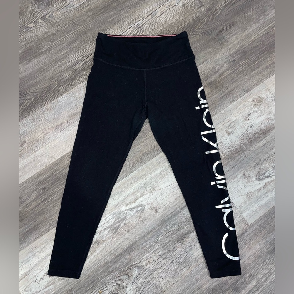 SOLD Calvin Klein Women’s Black Leggings